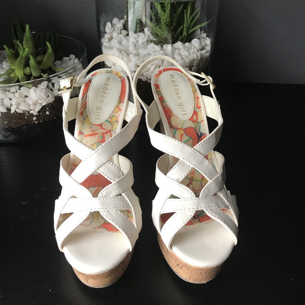 Madden Girl Wedge